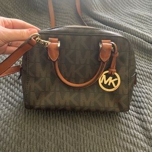 Michael Kors cross body